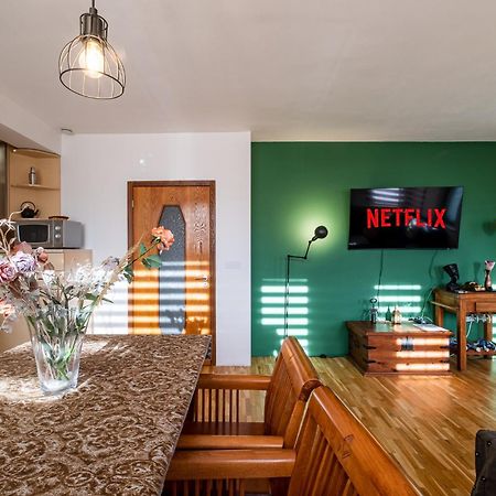 Roman Thermae 2Bdrm Sunny Apartment Варна Екстер'єр фото
